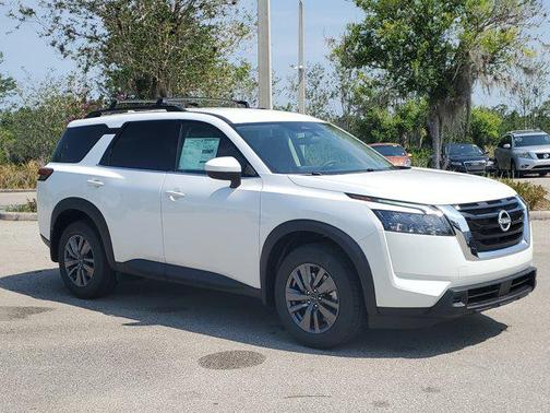 2025 Nissan Pathfinder SV FWD