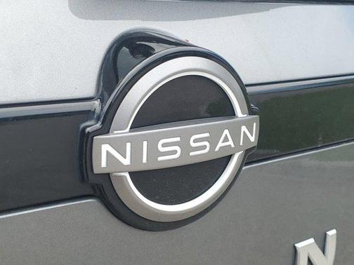 2024 Nissan Pathfinder SV FWD