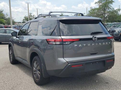 2024 Nissan Pathfinder SV FWD