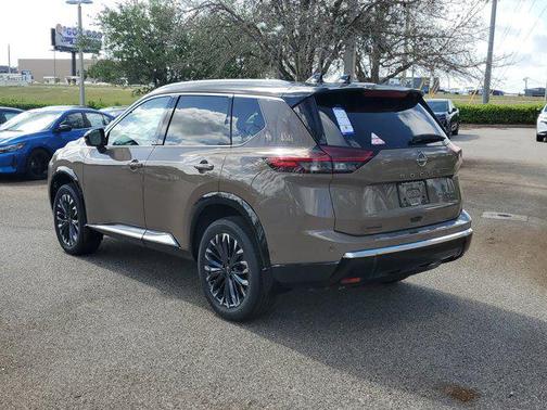 2025 Nissan Rogue Platinum