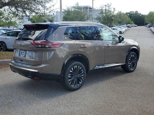 2025 Nissan Rogue Platinum