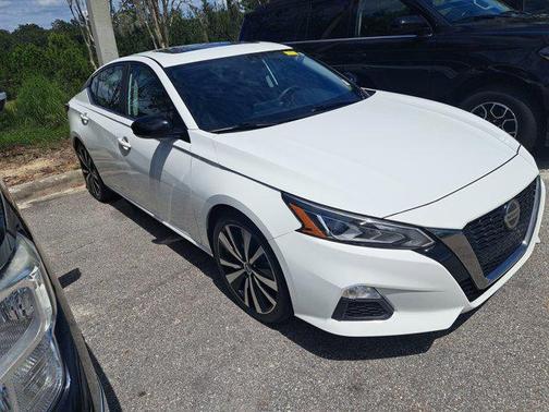 2020 Nissan Altima SR FWD