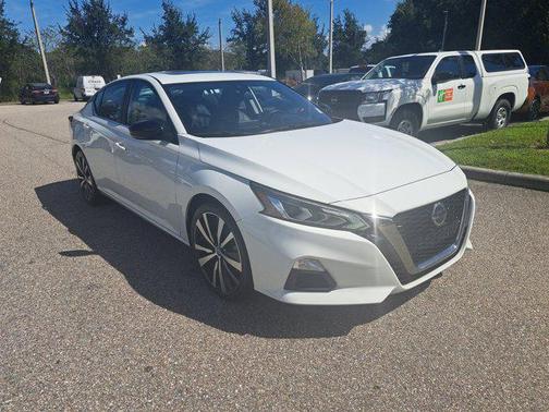 2020 Nissan Altima SR FWD