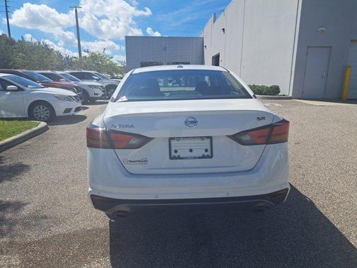2020 Nissan Altima SR FWD