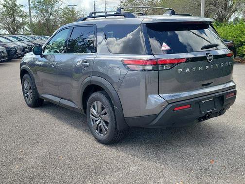 2025 Nissan Pathfinder SV FWD
