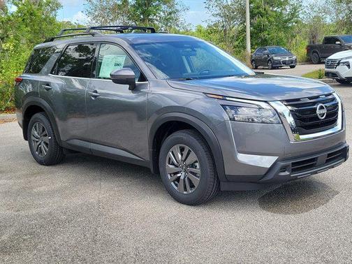 2025 Nissan Pathfinder SV FWD
