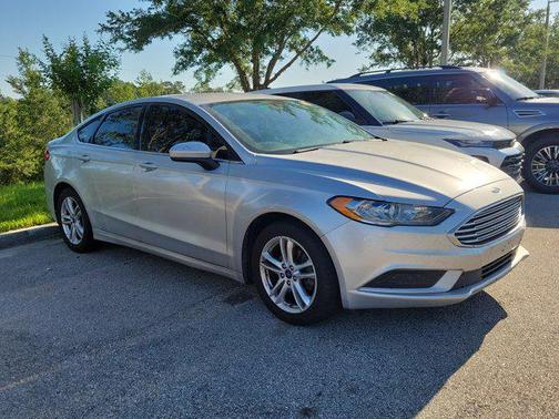 Ingot Silver Metallic 2018 Ford Fusion SE