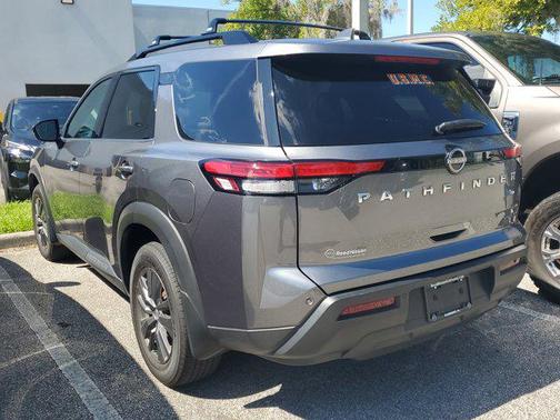 2022 Nissan Pathfinder SV 2WD