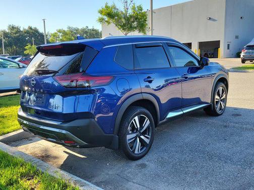 Caspian Blue Metallic 2023 Nissan Rogue SL