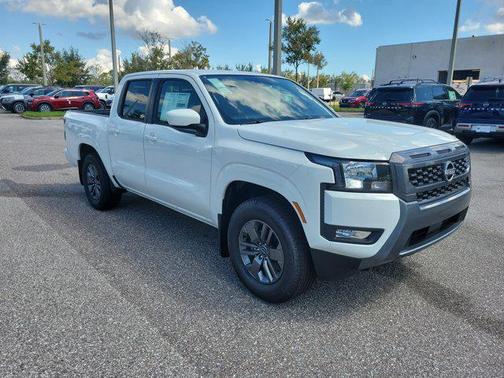 2025 Nissan Frontier SV