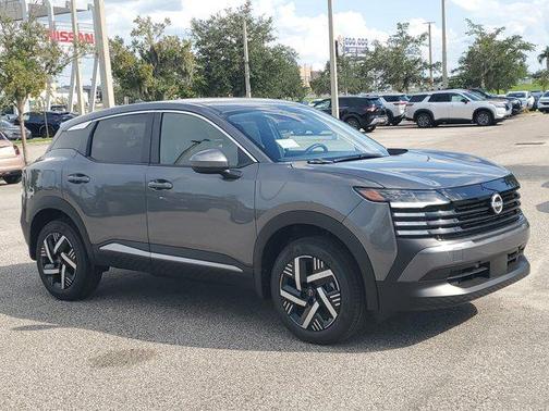 2025 Nissan Kicks SV