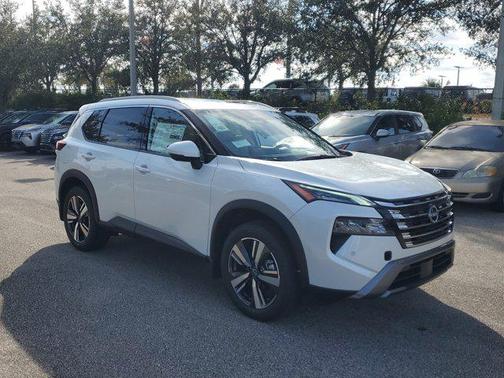 2025 Nissan Rogue SL