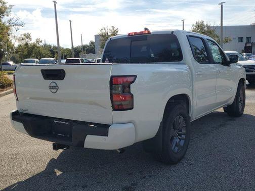 2025 Nissan Frontier SV