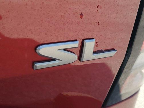 2024 Nissan Frontier SL