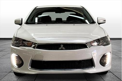 2016 Mitsubishi Lancer ES