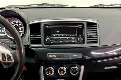 2016 Mitsubishi Lancer ES
