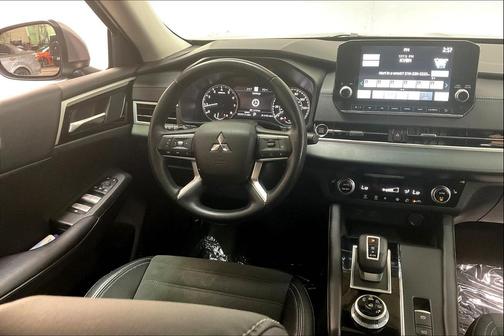 2023 Mitsubishi Outlander SE 2.5 2WD