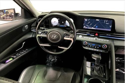 2021 Hyundai ELANTRA Limited
