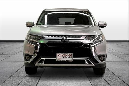 2020 Mitsubishi Outlander SE