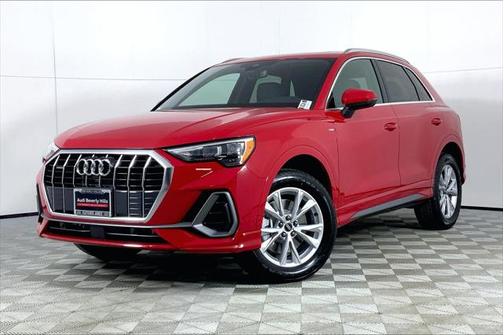2022 Audi Q3 45 S line Premium
