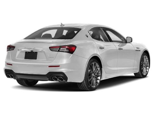 2022 Maserati Ghibli Modena Q4