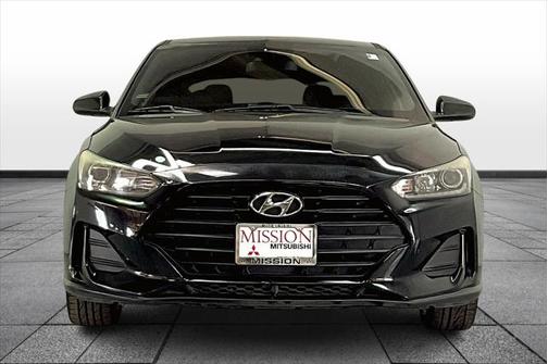 2019 Hyundai Veloster 2