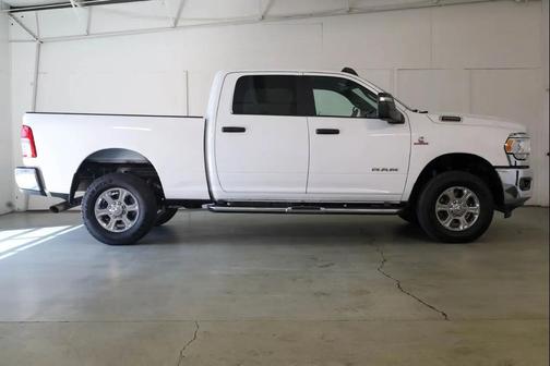 White 2024 RAM 2500 Big Horn 4x4 Crew Cab 6'4'' Box