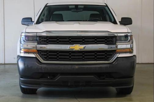 White 2018 Chevrolet Silverado 1500 WT