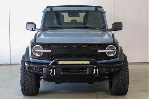 Blue 2023 Ford Bronco Badlands 4D SUV