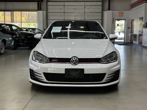 2015 Volkswagen Golf GTI 2.0T SE 2-Door