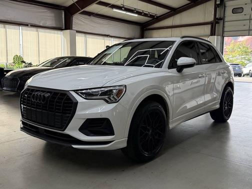 Ibis White 2020 Audi Q3 45 Premium Plus