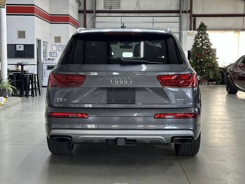 2018 Audi Q7 3.0T Premium Plus
