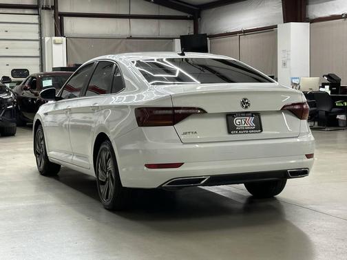 2019 Volkswagen Jetta 1.4T SEL Premium