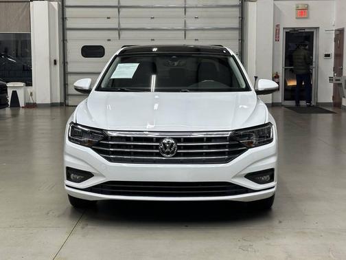 2019 Volkswagen Jetta 1.4T SEL Premium