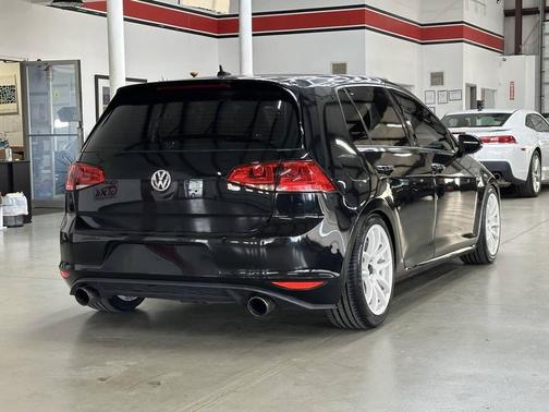 2017 Volkswagen Golf GTI 2.0T S 4-Door