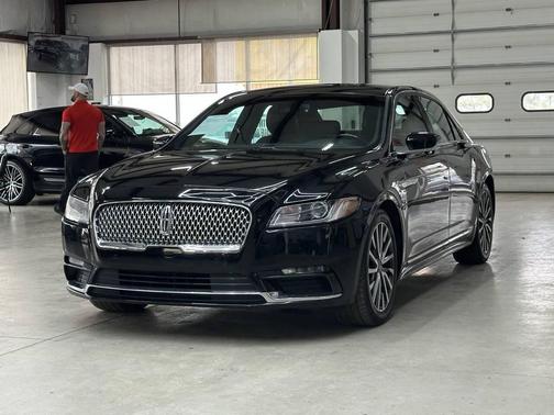 2017 Lincoln Continental Select