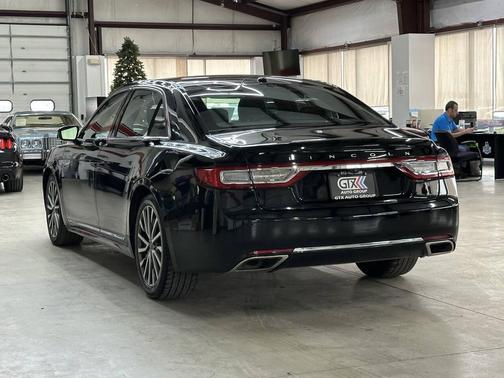 2017 Lincoln Continental Select