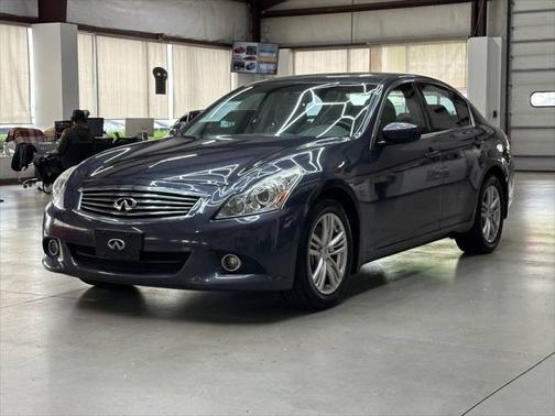 2011 INFINITI G37x Base