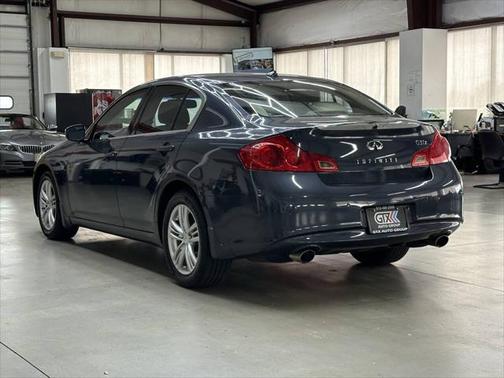 2011 INFINITI G37x Base