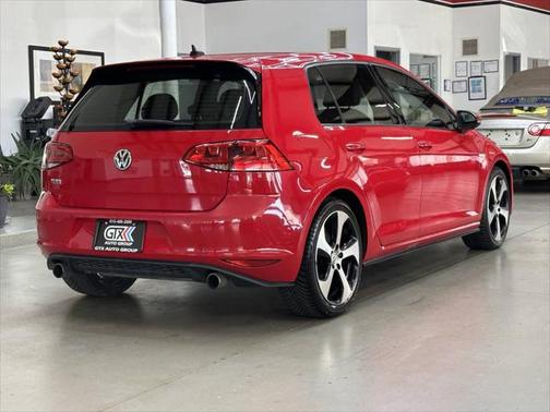 2015 Volkswagen Golf GTI 2.0T SE 4-Door