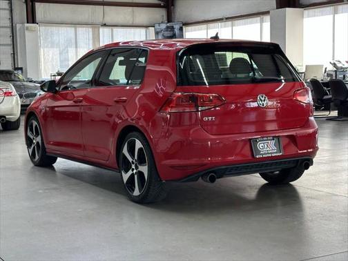 2015 Volkswagen Golf GTI 2.0T SE 4-Door