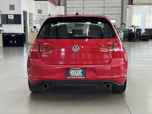 2015 Volkswagen Golf GTI 2.0T SE 4-Door