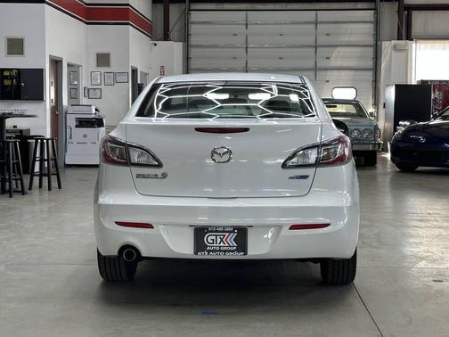 2013 Mazda Mazda3 i Touring