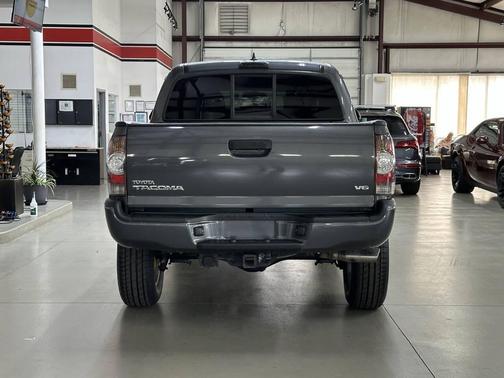 2015 Toyota Tacoma Base