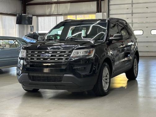 2016 Ford Explorer Base