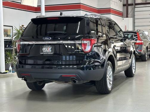 2016 Ford Explorer Base