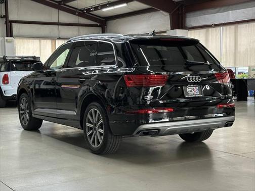 2019 Audi Q7 45 Premium Plus