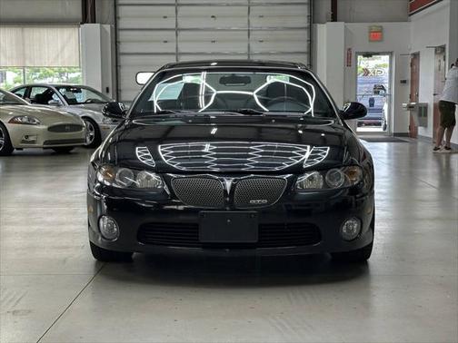 2004 Pontiac GTO Base 2dr Coupe