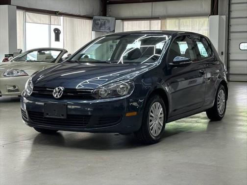 2011 Volkswagen Golf 2.5L 2-Door