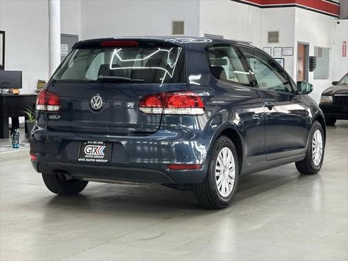 2011 Volkswagen Golf 2.5L 2-Door